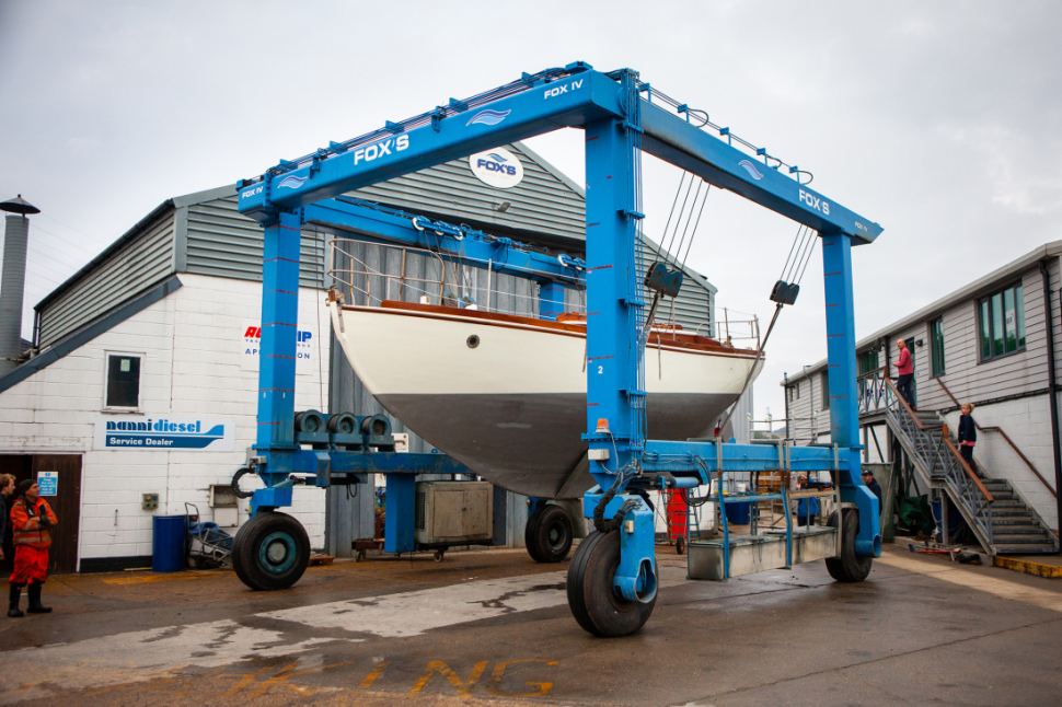 35-foot-long cutter, Selina King