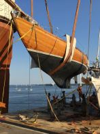 Sunstone lifted from ship in Southampton