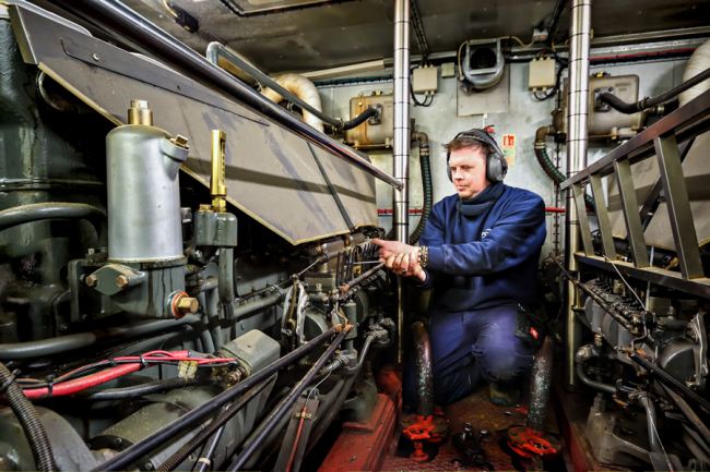  committed to delivering the best possible standards of service and regularly travel to vessels in the UK