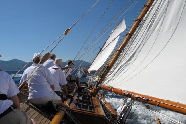 Fox's Marina Race Preparation & Support Services