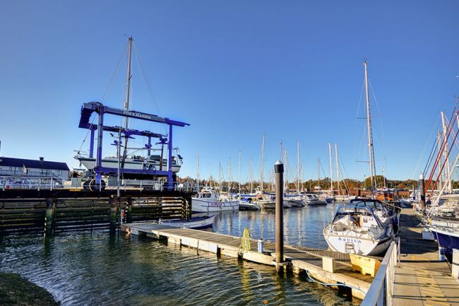 Very accessible location on the River Orwell