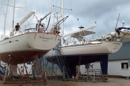 Fox’s refit and repair business booming with Oyster 62 and Frers 60 on site