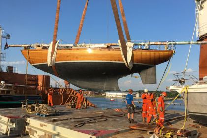 Sunstone lifted from ship in Southampton UK