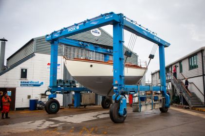 35-foot-long cutter, Selina King