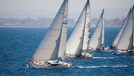 Fox's Marina Race Preparation & Support Marine Mervices